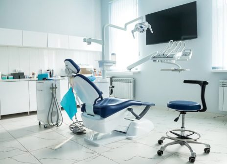 Why Pure Smiles Is the Trusted Choice for Complete Dental Care in Fulham